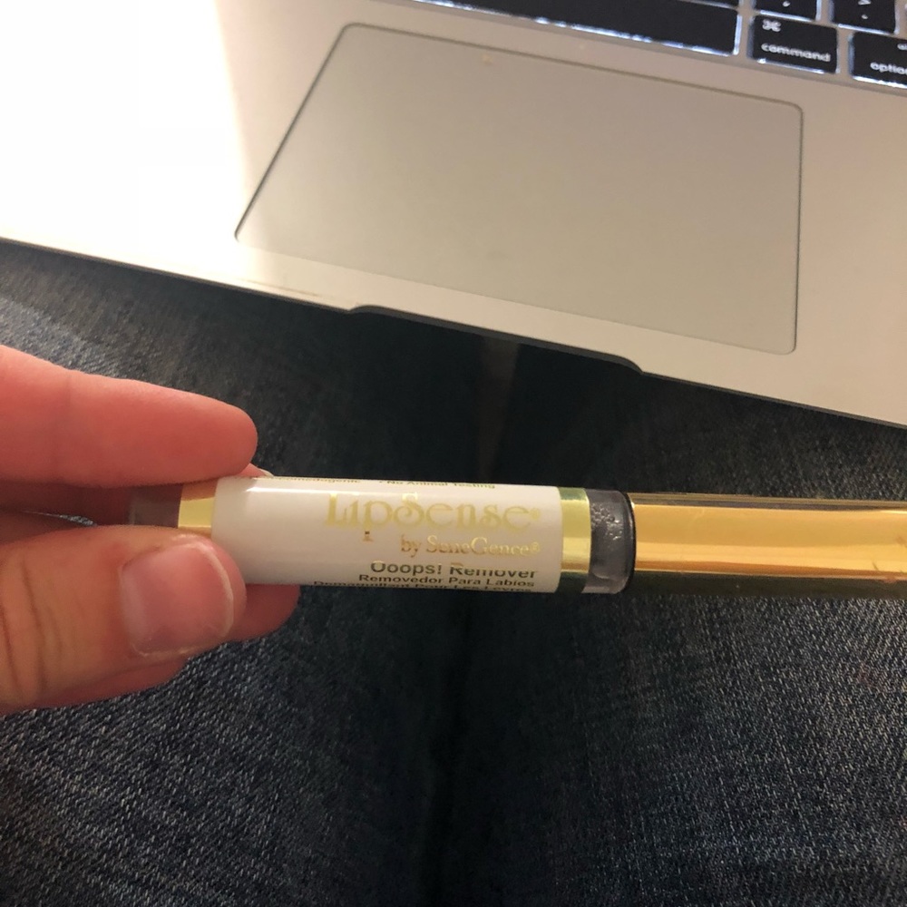 LIPSENSE OOPS REMOVER